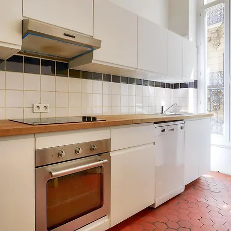 Nocnoc - Le Liberte Apartment *